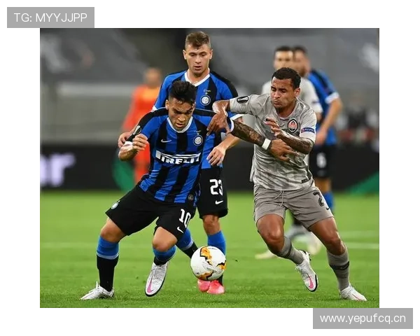 国际米兰边路优势明显，却难以形成持续压制，进攻转化效率面临考验