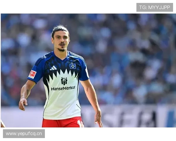 拉莫斯：边后卫转型中卫核心的战术演变分析