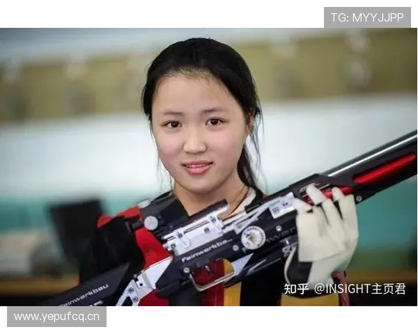 杨倩训练完顺手买了个包，价格够我干一年